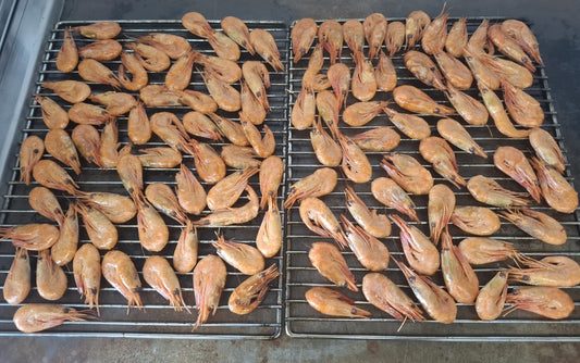 Креветка горячего копчения.